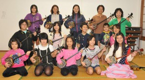 三線の音に魅せられて／上野三線クラブ – 宮古毎日新聞社ホームページ