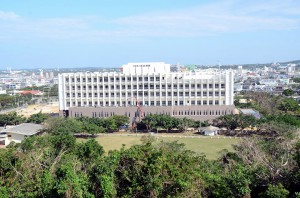 ６月に開院する新宮古病院（カママ嶺公園側から撮影）