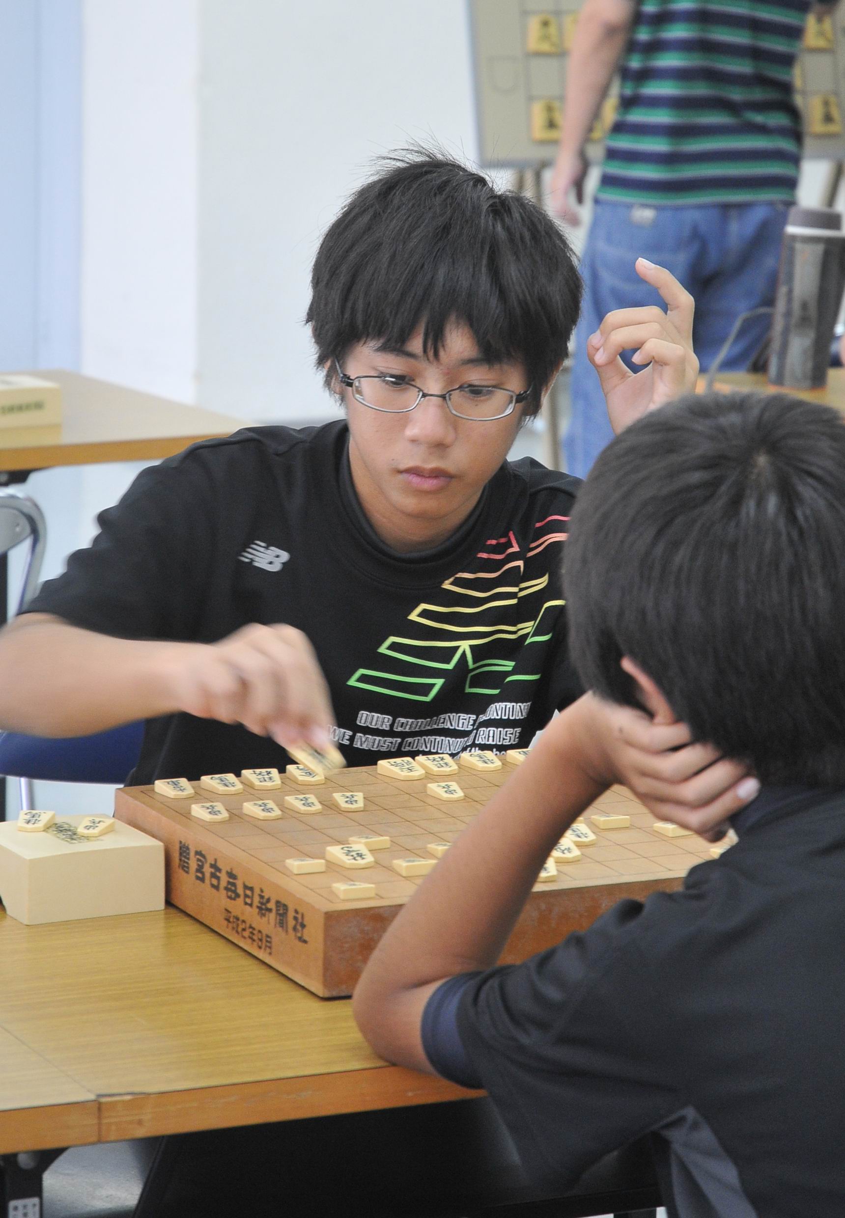 一手入魂の熱戦／本社杯少年・少女将棋大会 宮古毎日新聞社ホームページ 宮古島の最新ニュースが満載！