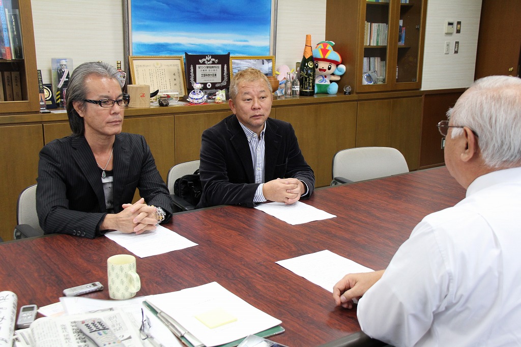 国際見本市出展を報告／下地暁氏 宮古毎日新聞社ホームページ 宮古島の最新ニュースが満載！