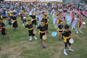 太鼓演舞など披露 南静園納涼まつり 宮古毎日新聞社ホームページ 宮古島の最新ニュースが満載