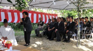 宮古上布の発展願う 稲石祭 宮古毎日新聞社ホームページ 宮古島の最新ニュースが満載