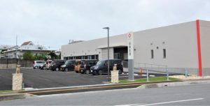 完成した日本生命沖縄宮古営業所の新社屋＝11日、平良下里