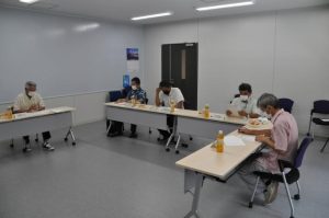 来間株の実績などが報告された＝11日、市役所