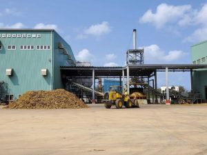 22－23年産のサトウキビ搬入を終了した＝４日、宮古製糖多良間工場