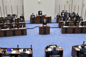 一般質問の3日目が行われた市議会12月定例会=12日、市議会議場