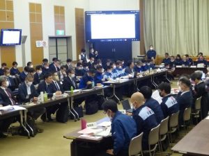 先島諸島５市町村や各関係機関が参加して行われた図上訓練＝30日、県庁