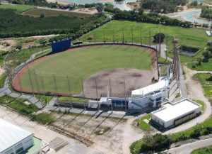 ネーミングライツ導入に向け準備が進められている市伊良部球場（市提供）